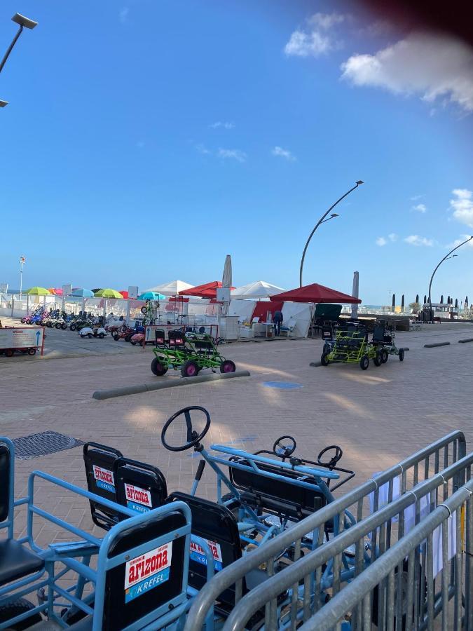 Appartement Rdc Avec 1 Chambre A 5 Metres A Pied De La Digue De La Panne ภายนอก รูปภาพ